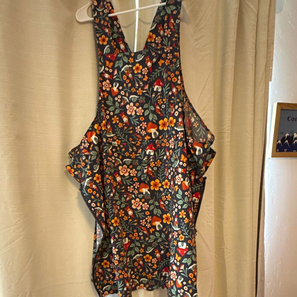 Duluth Trading Co. Cotton Bib Apron One Size Multicolor Floral Gnome Pocket